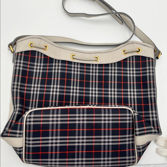 ♦️Burberry Crossbody Bucket - Picture 3 of 7